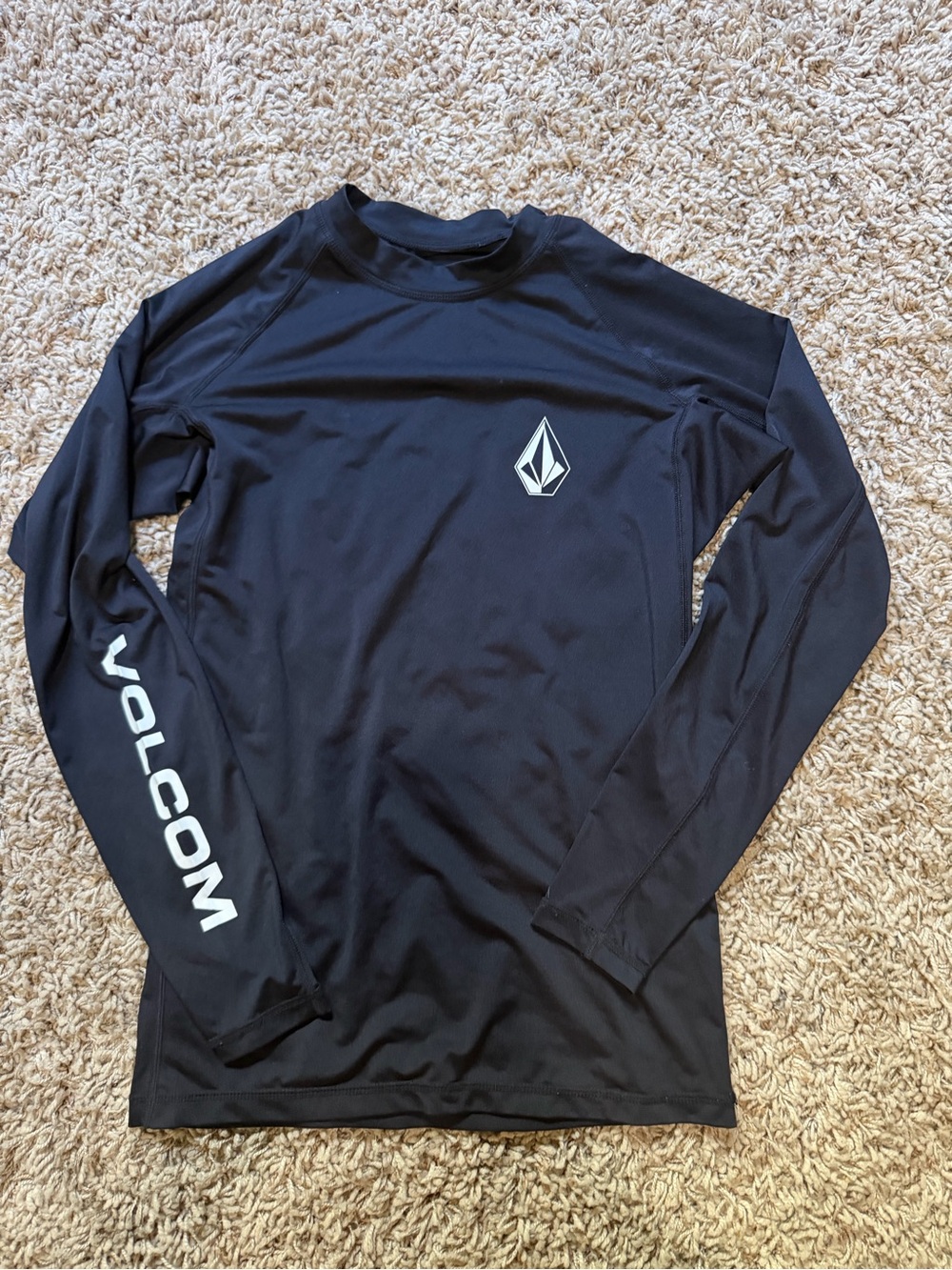 Volcom Men’s Black Long-Sleeve Rash Guard